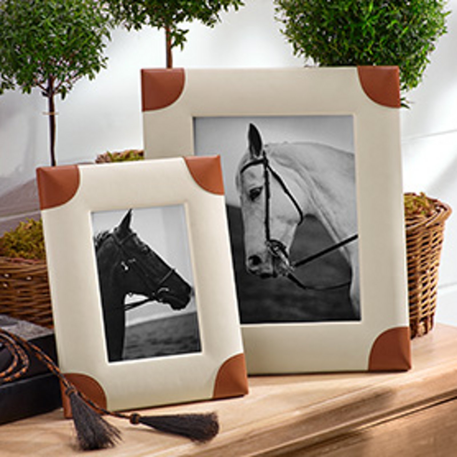 Gifts & Decor