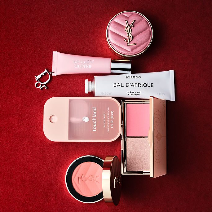 The art of giving. Shop beauty gifts.