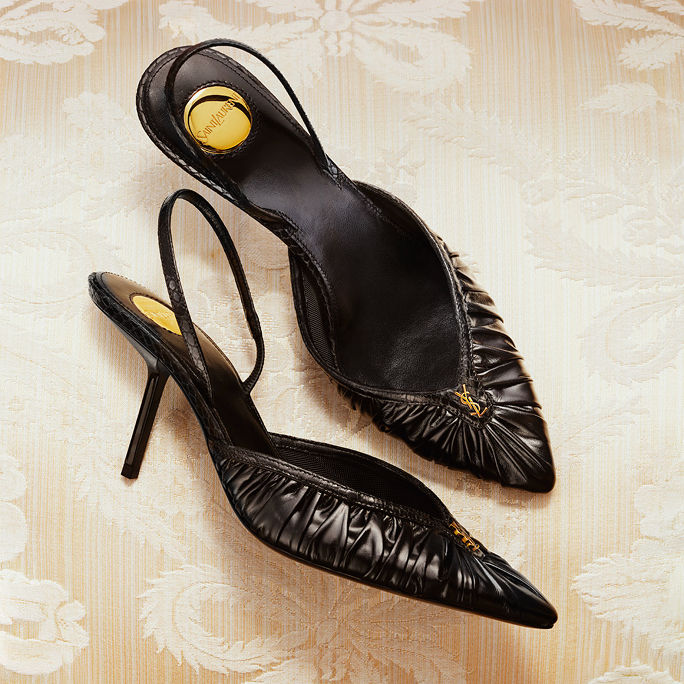 The art of giving. Shop luxe gifts.
