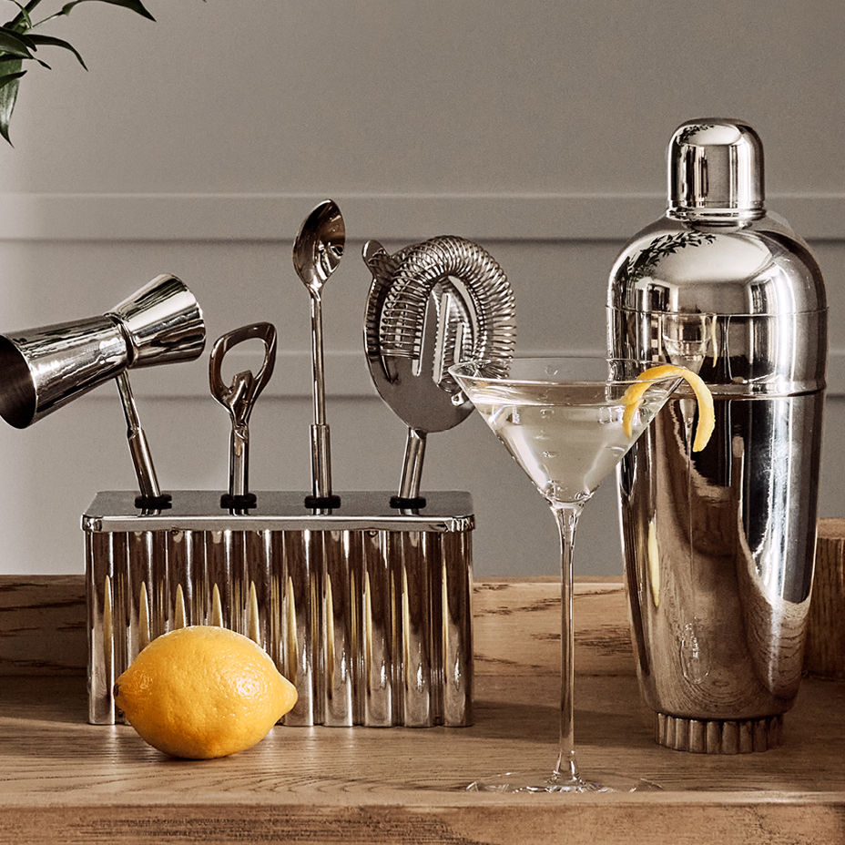 Hudson Park Collection. A beautiful addition to our serve ware collections, the new bar tools feature fluted details.