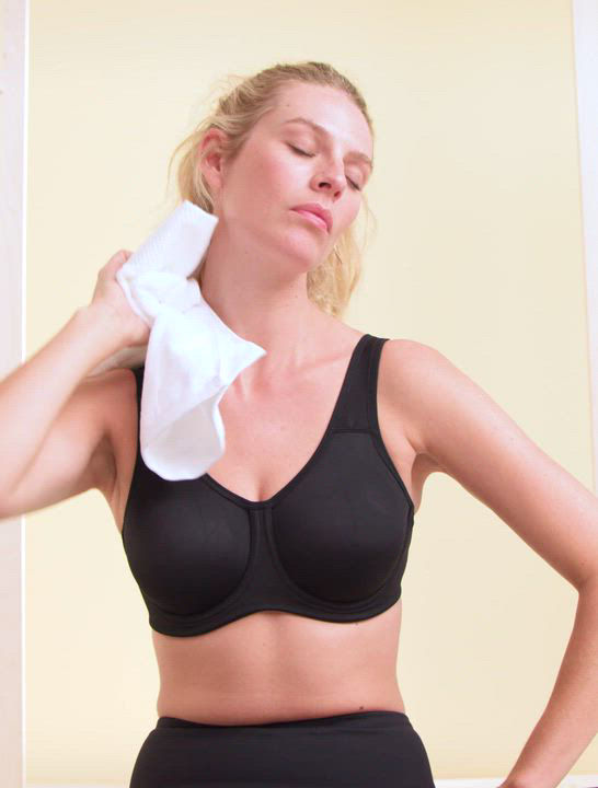 Wacoal Simone Sport Underwire Bra | Bloomingdale's